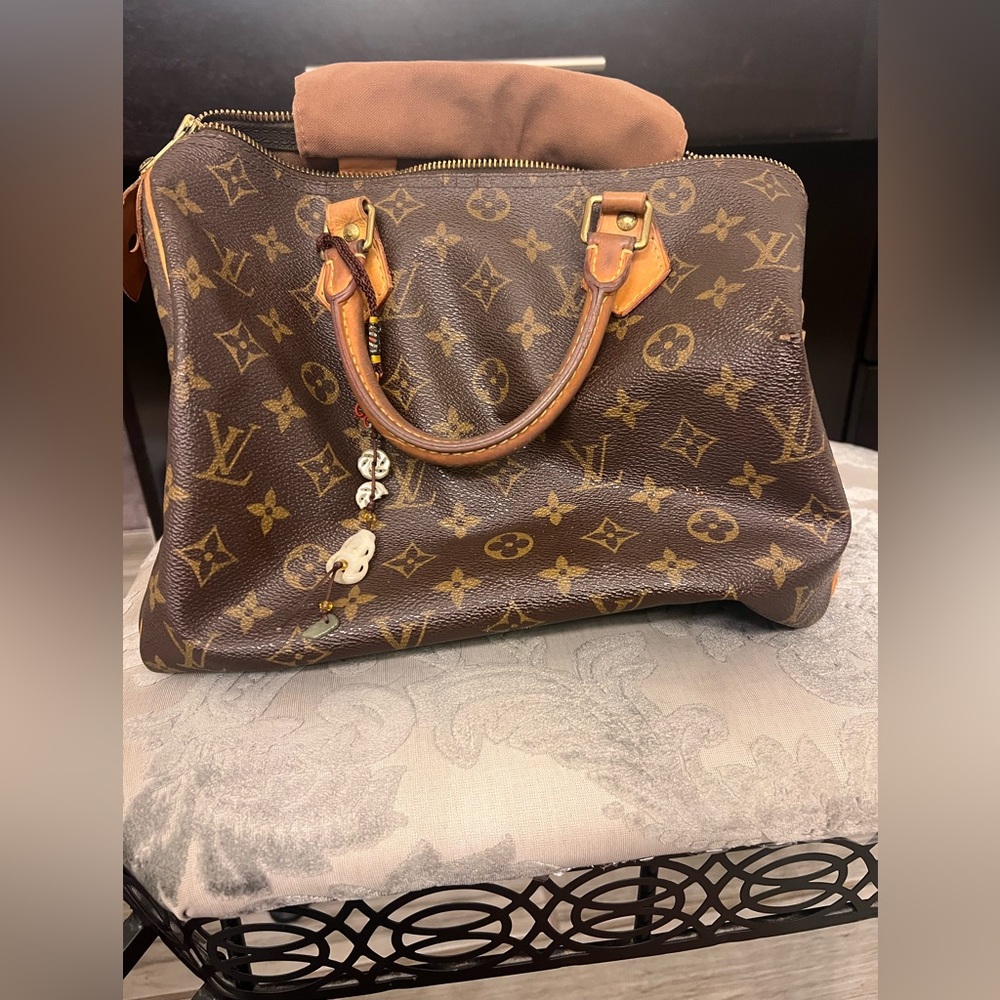 AUTHENTIC Vintage Louis Vuitton Speedy